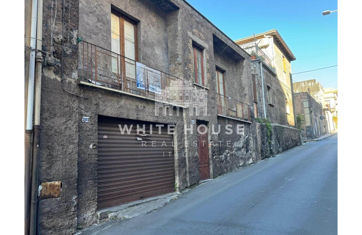 Casa indipendente con garage