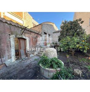Casa indipendente con garage