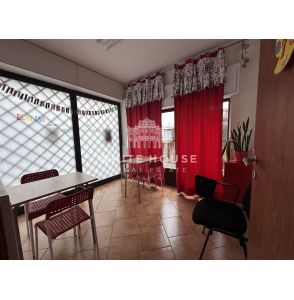 Bottega Mq 137 con spazio esterno Pedara Centro