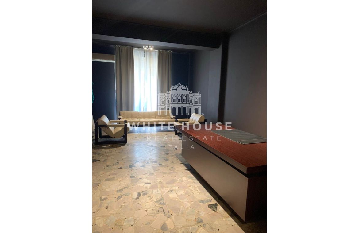 Appartamento con terrazza...