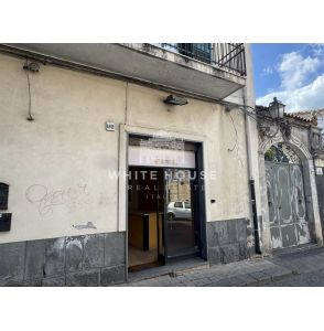 Bottega su Trecastagni centro