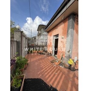 Casa singola con giardino