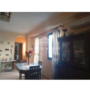 Casa indipendente in stile rustico