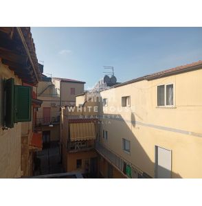 Casa indipendente in stile rustico