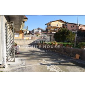 Villa singola con giardino