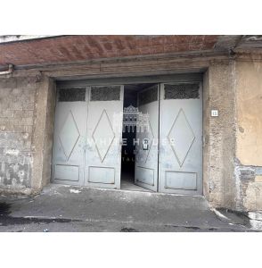 Affittasi Garage C1 Spazioso a Trecastagni – Via Madonna dell'Aiuto