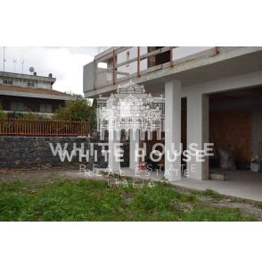 villa bifamiliare in vendita in via Giuseppe Garibaldi ,Viagrande